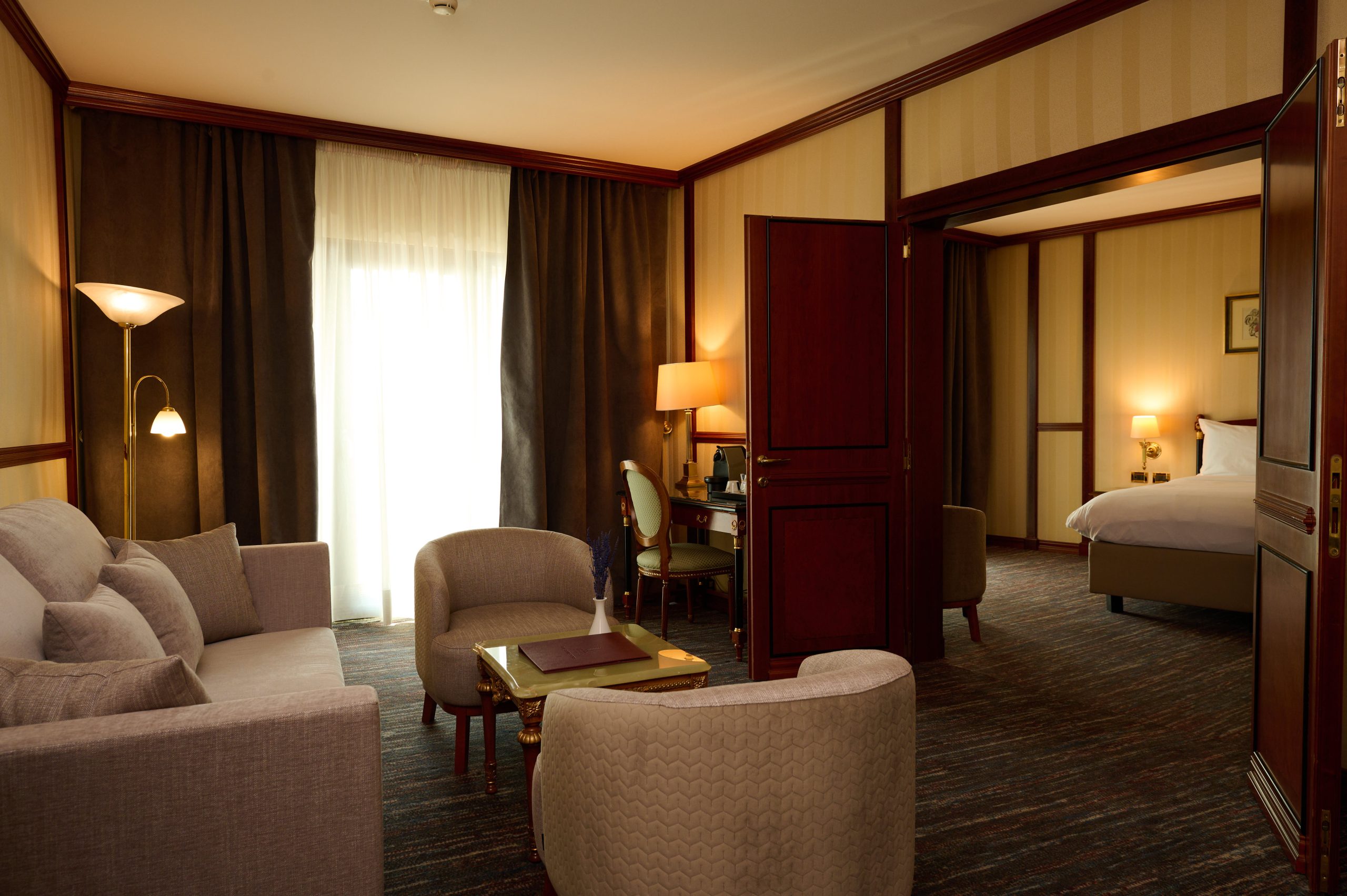 Junior suite living area