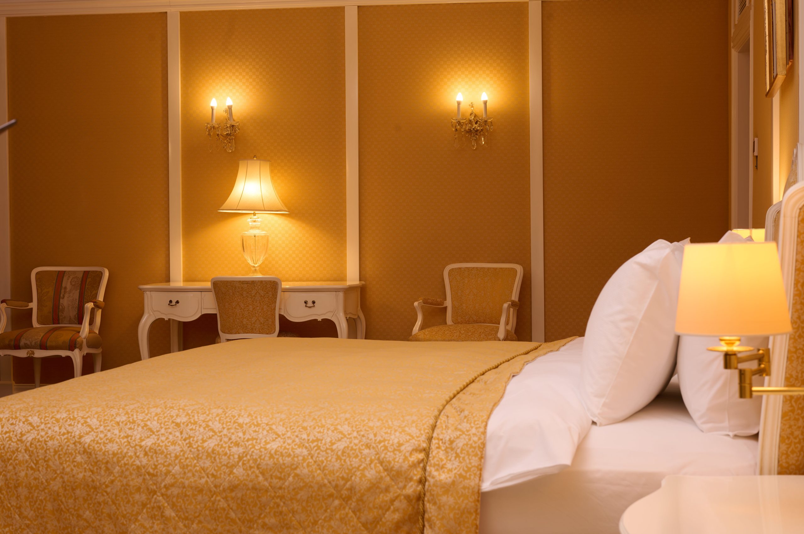 Presidential Suite bed detail