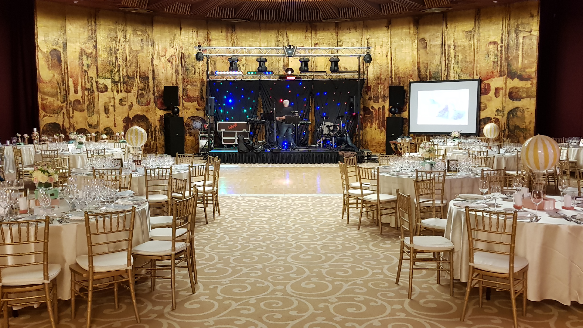 Ronda Ballroom live band